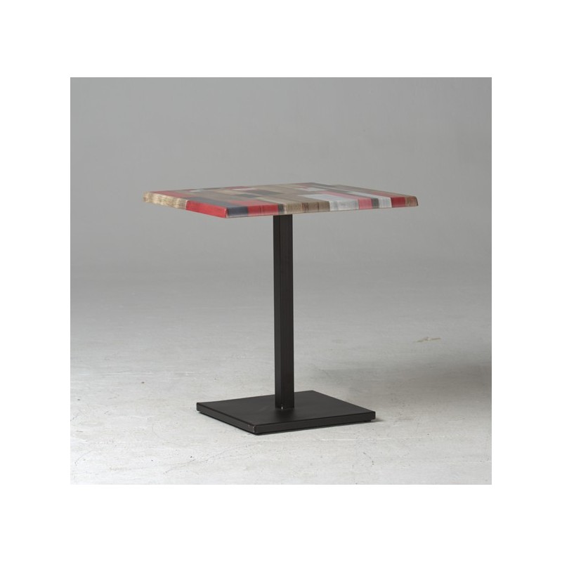 TABLE SQUARE 