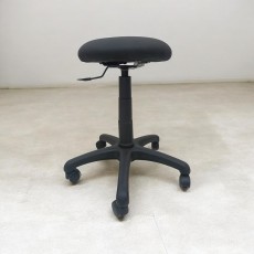 Tabouret avec roulette réglable 