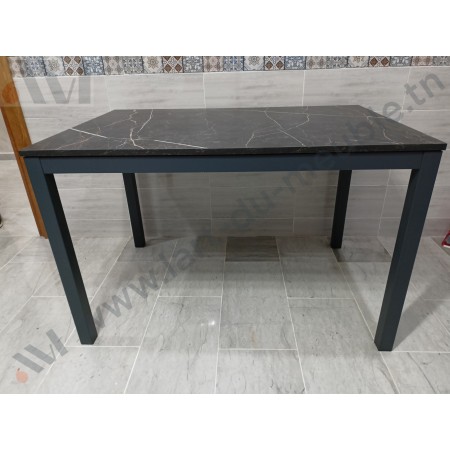 TABLE Race stratifié